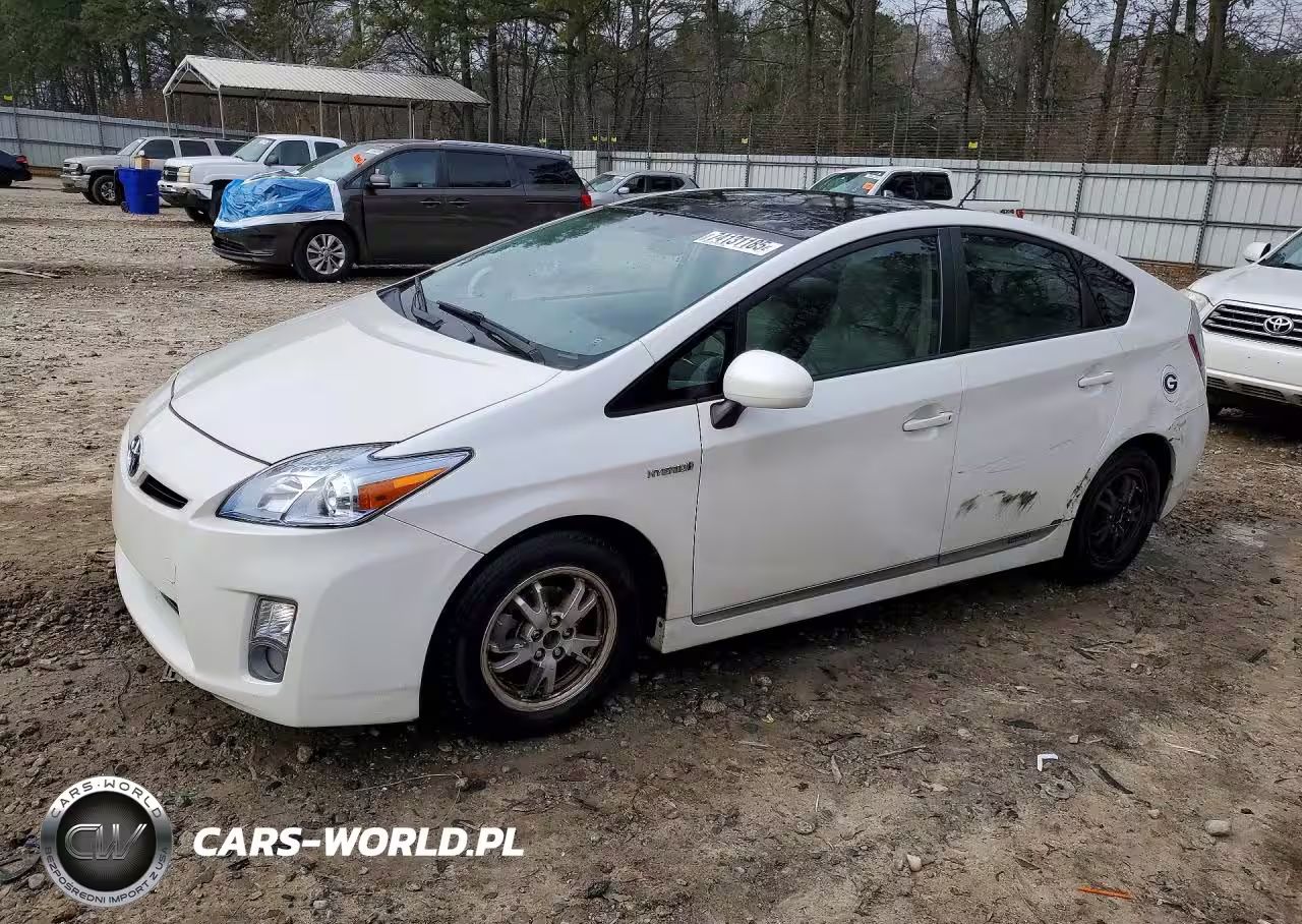 2011 Toyota Prius Three