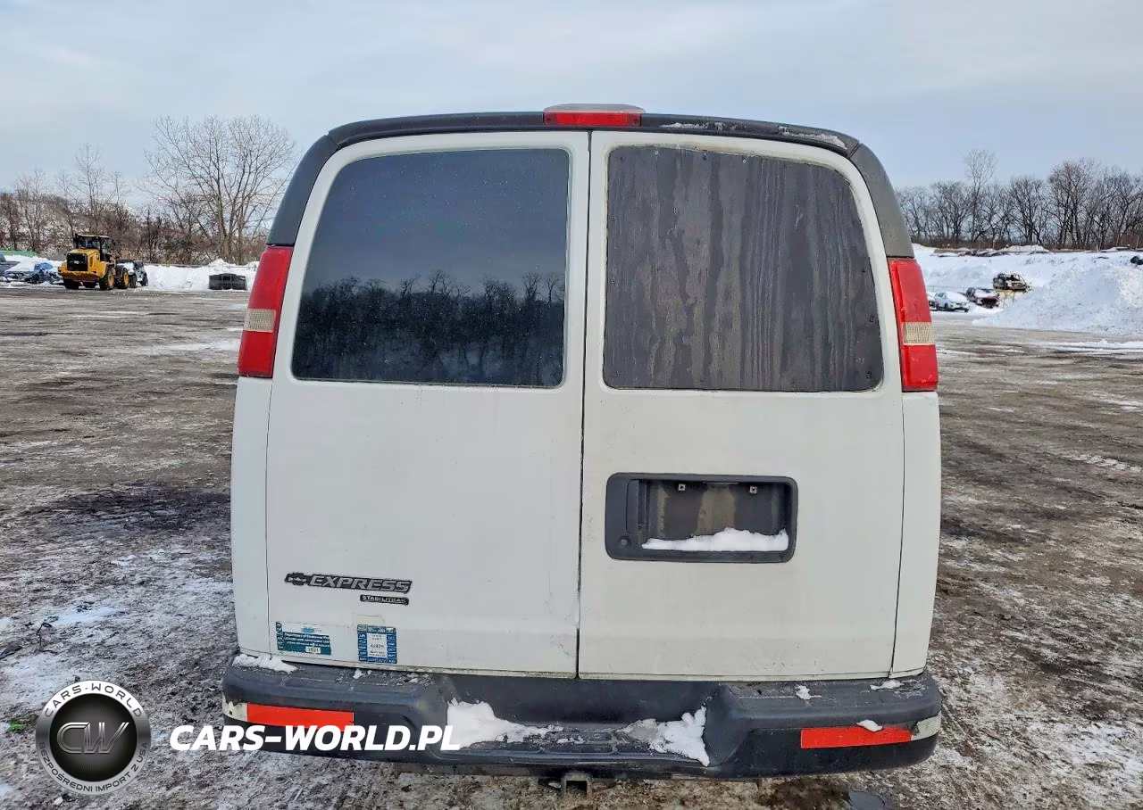 2014 Chevrolet Express 2500 Utility - Service Van VIN:1GCWGGFAXE1183830 - 6