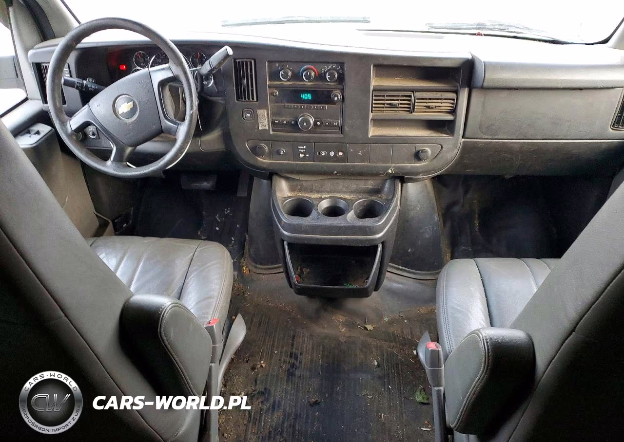 2014 Chevrolet Express 2500 Utility - Service Van VIN:1GCWGGFAXE1183830 - 8