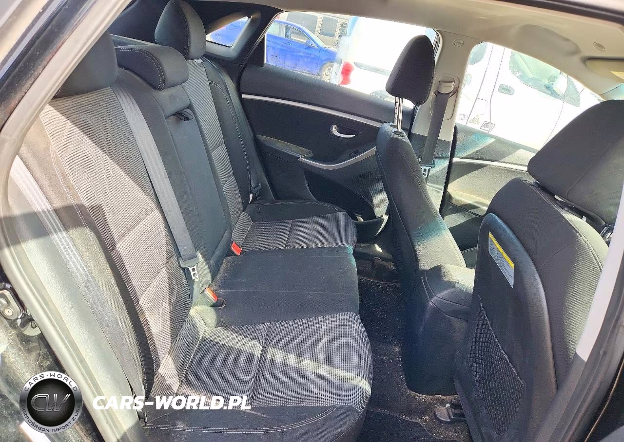 2017 Hyundai Elantra Gt Base VIN:KMHD35LH1HU377007 - 10