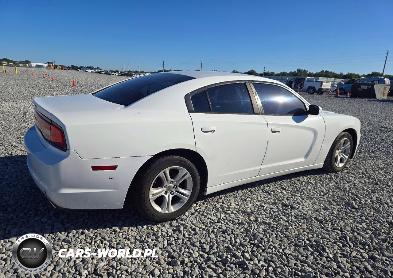 2013 Dodge Charger Se VIN:2C3CDXBG5DH623639 - 3