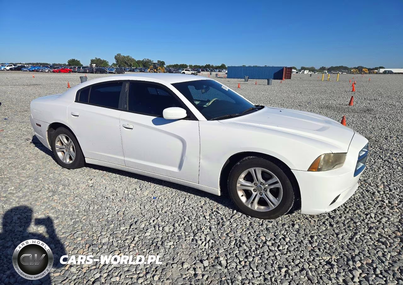 2013 Dodge Charger Se VIN:2C3CDXBG5DH623639 - 4