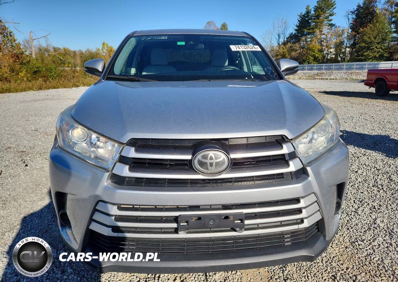 2017 Toyota Highlander Le VIN:5TDBZRFHXHS394762 - 5