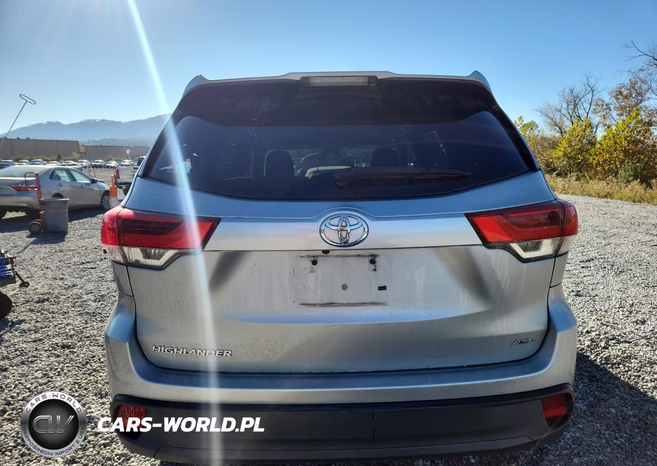 2017 Toyota Highlander Le VIN:5TDBZRFHXHS394762 - 6