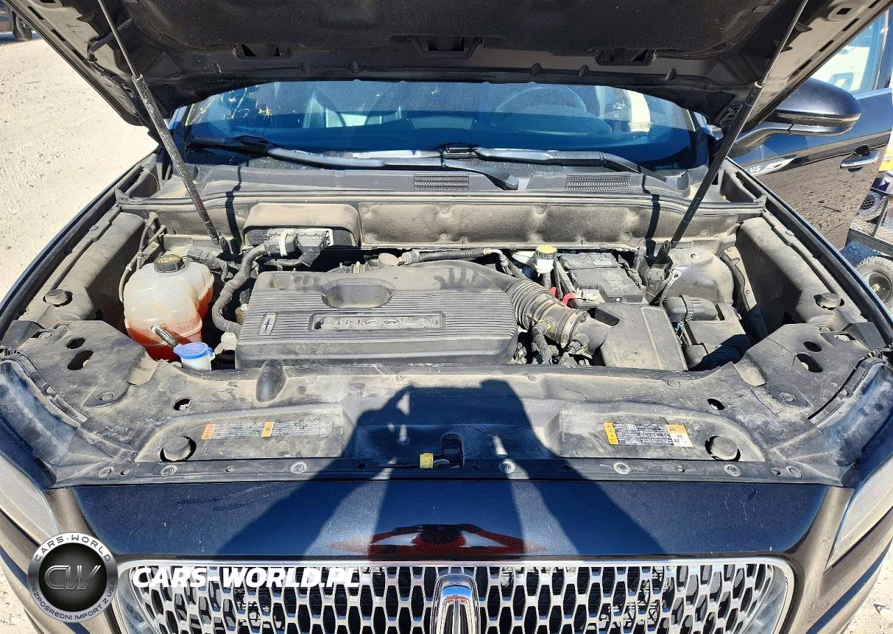 2019 Lincoln Nautilus Reserve VIN:2LMPJ8L93KBL39793 - 12