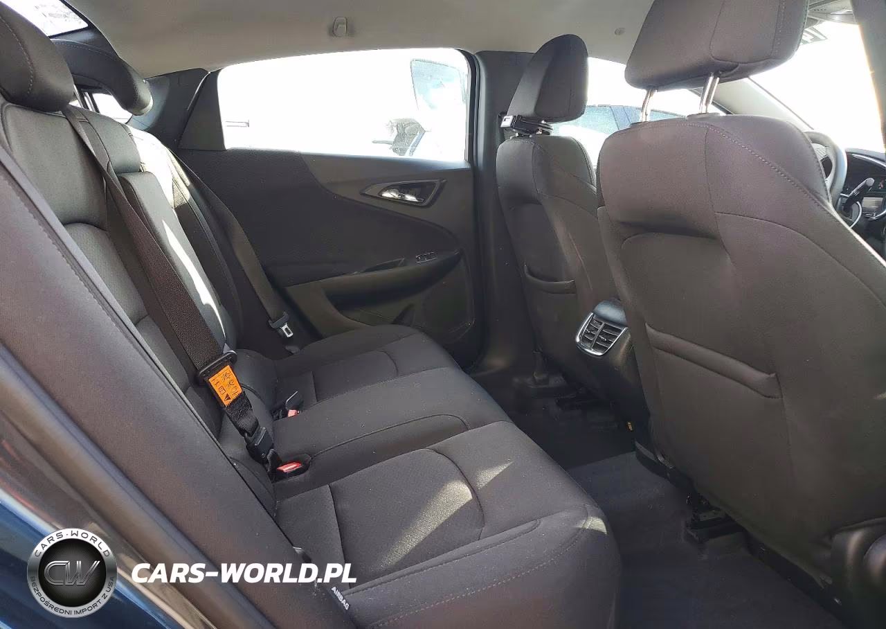 2019 Chevrolet Malibu Lt VIN:1G1ZD5STXKF153283 - 10