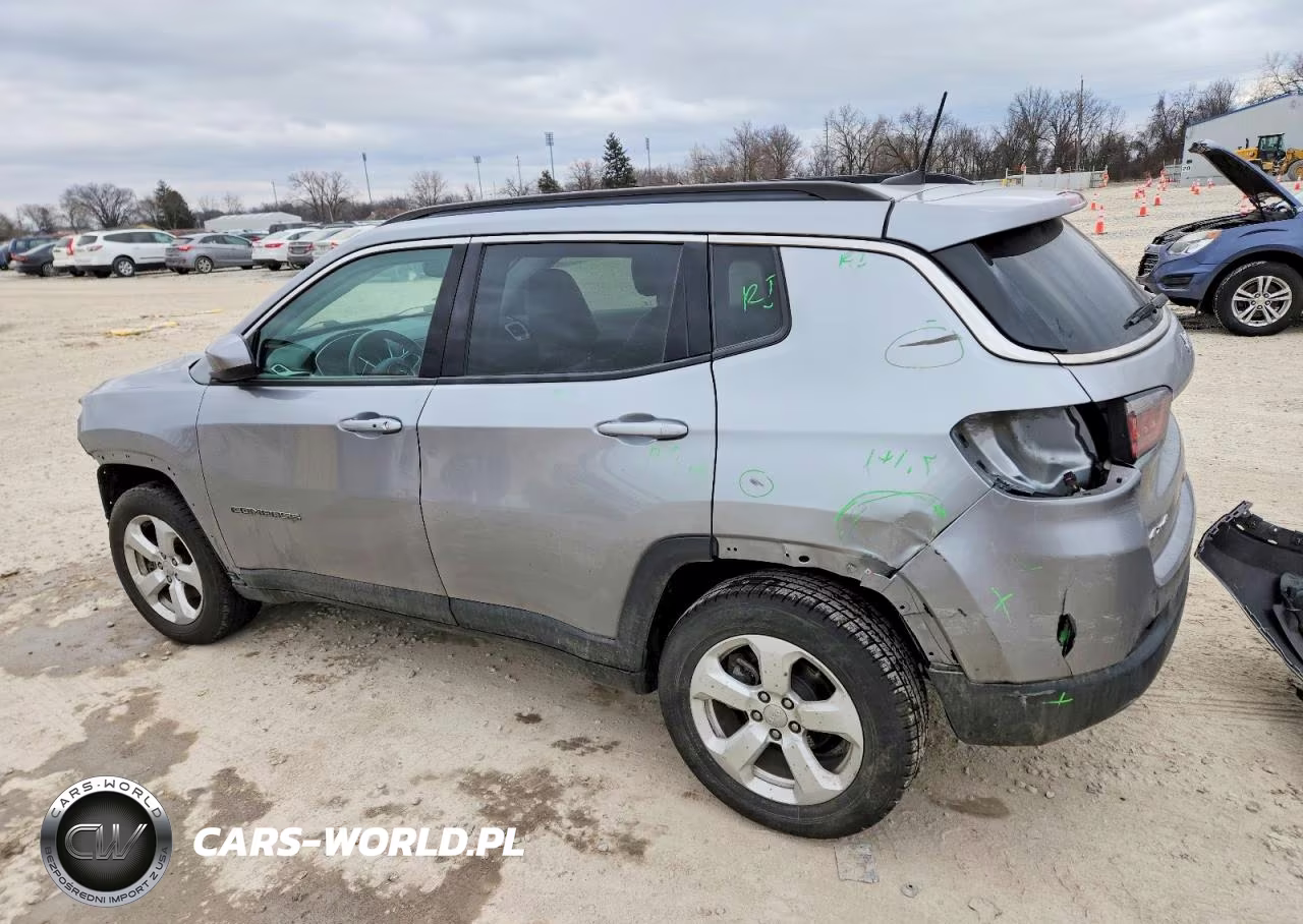 2018 Jeep Compass Latitude VIN:3C4NJDBB8JT177196 - 2