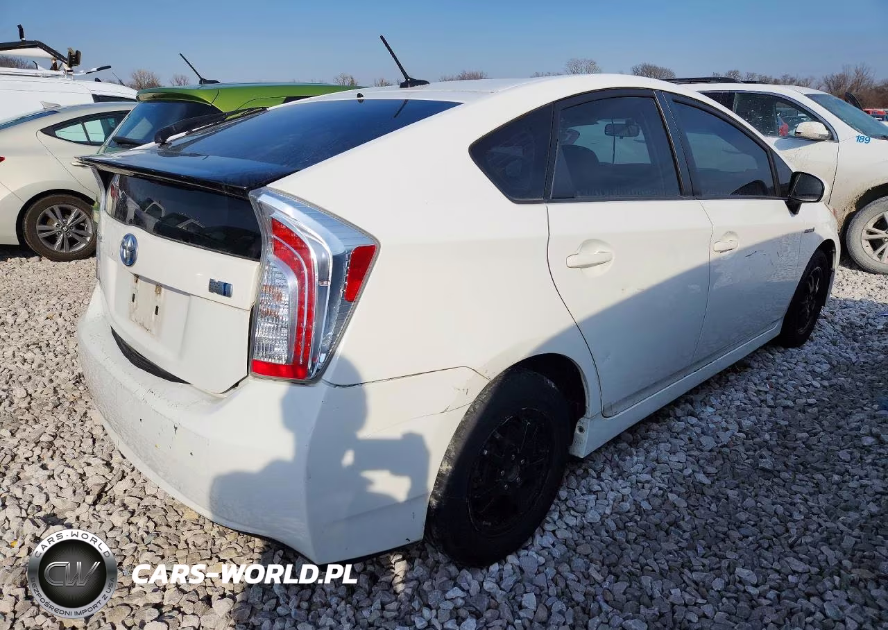 2015 Toyota Prius VIN:JTDKN3DU4F1888456 - 3