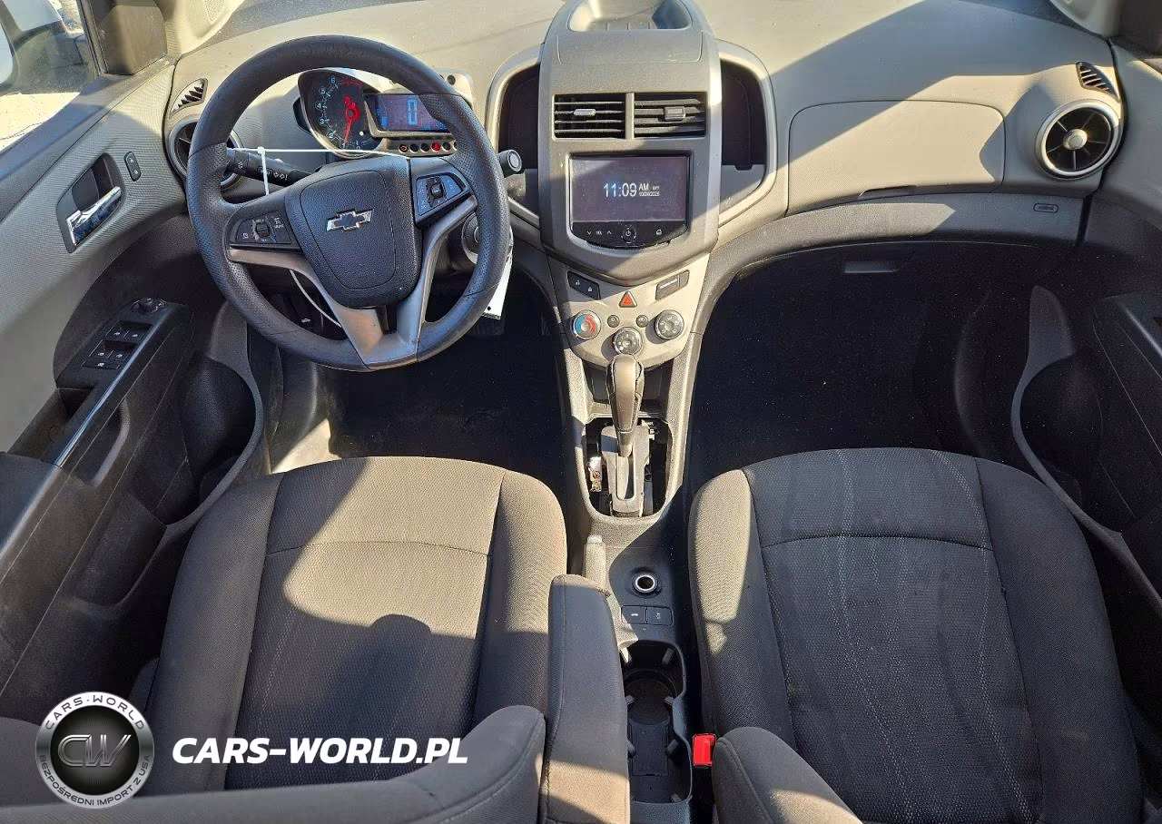 2016 Chevrolet Sonic Lt VIN:1G1JC5SB9G4131494 - 8