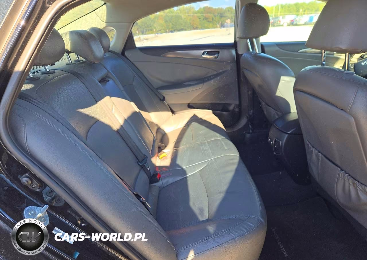 2013 Hyundai Sonata Hybrid VIN:KMHEC4A4XDA093966 - 10