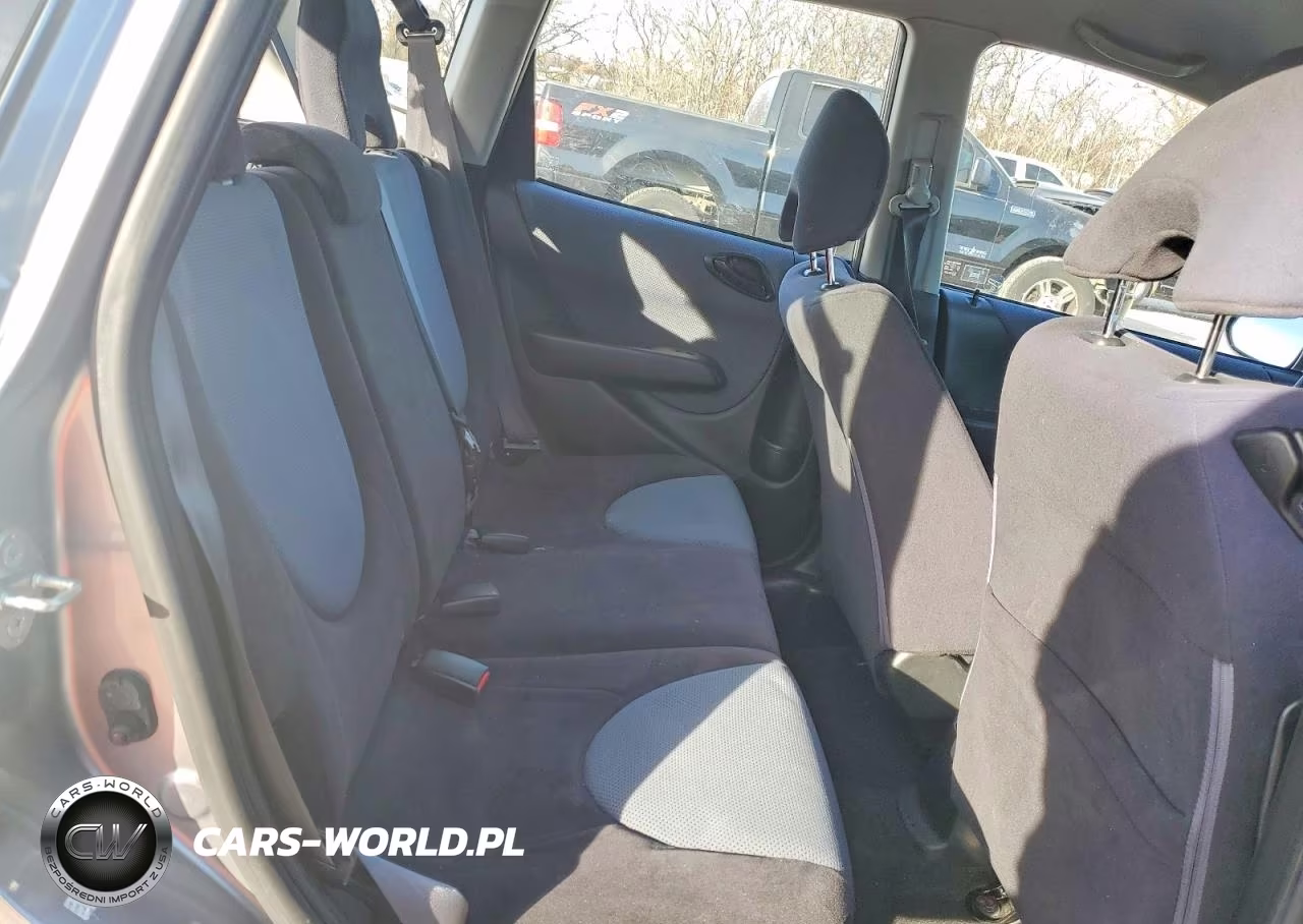 2008 Honda Fit Sport VIN:JHMGD38628S043220 - 10