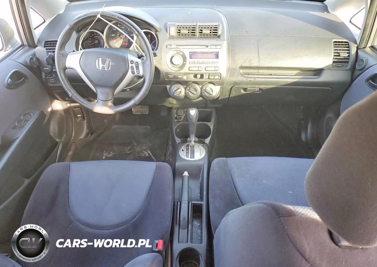 2008 Honda Fit Sport VIN:JHMGD38628S043220 - 8