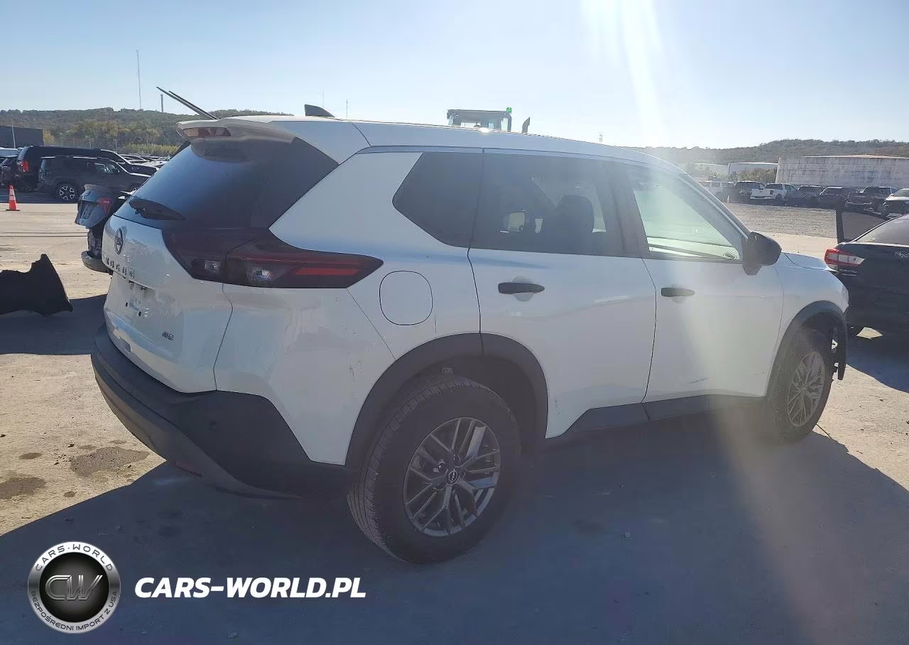 2023 Nissan Rogue S VIN:5N1BT3AB7PC868549 - 3