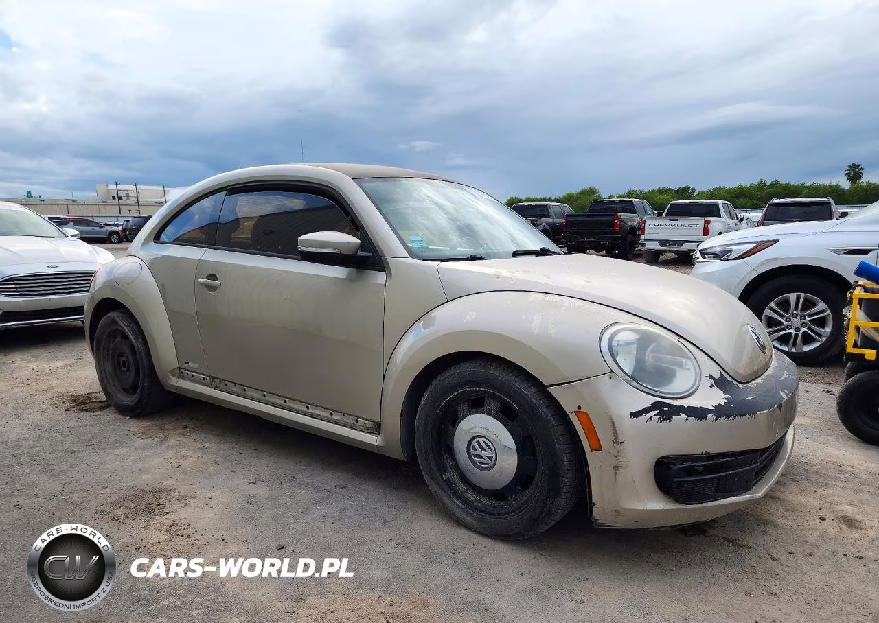 2013 Volkswagen Beetle VIN:3VWJX7AT4DM602191 - 4