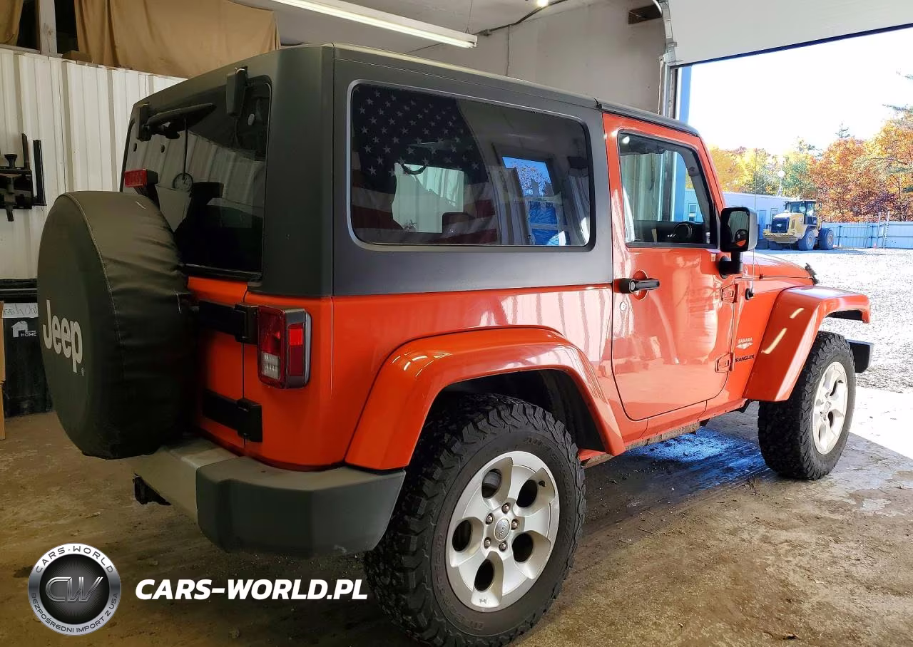 2015 Jeep Wrangler Sahara VIN:1C4AJWBG2FL593382 - 3