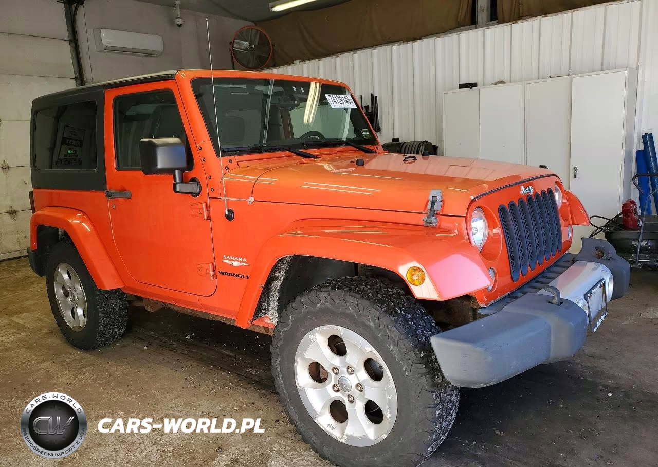 2015 Jeep Wrangler Sahara VIN:1C4AJWBG2FL593382 - 4