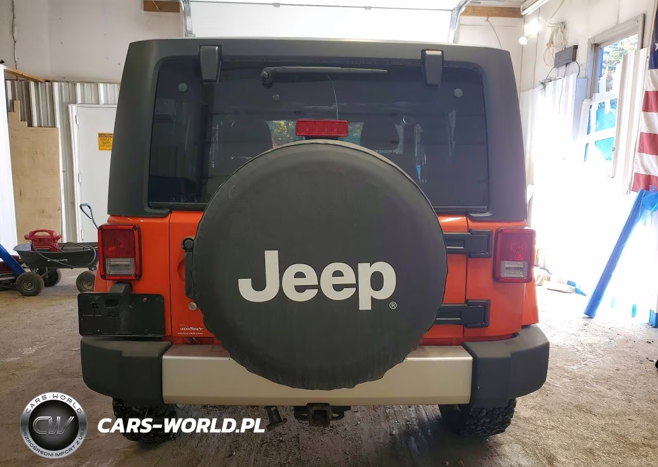 2015 Jeep Wrangler Sahara VIN:1C4AJWBG2FL593382 - 6