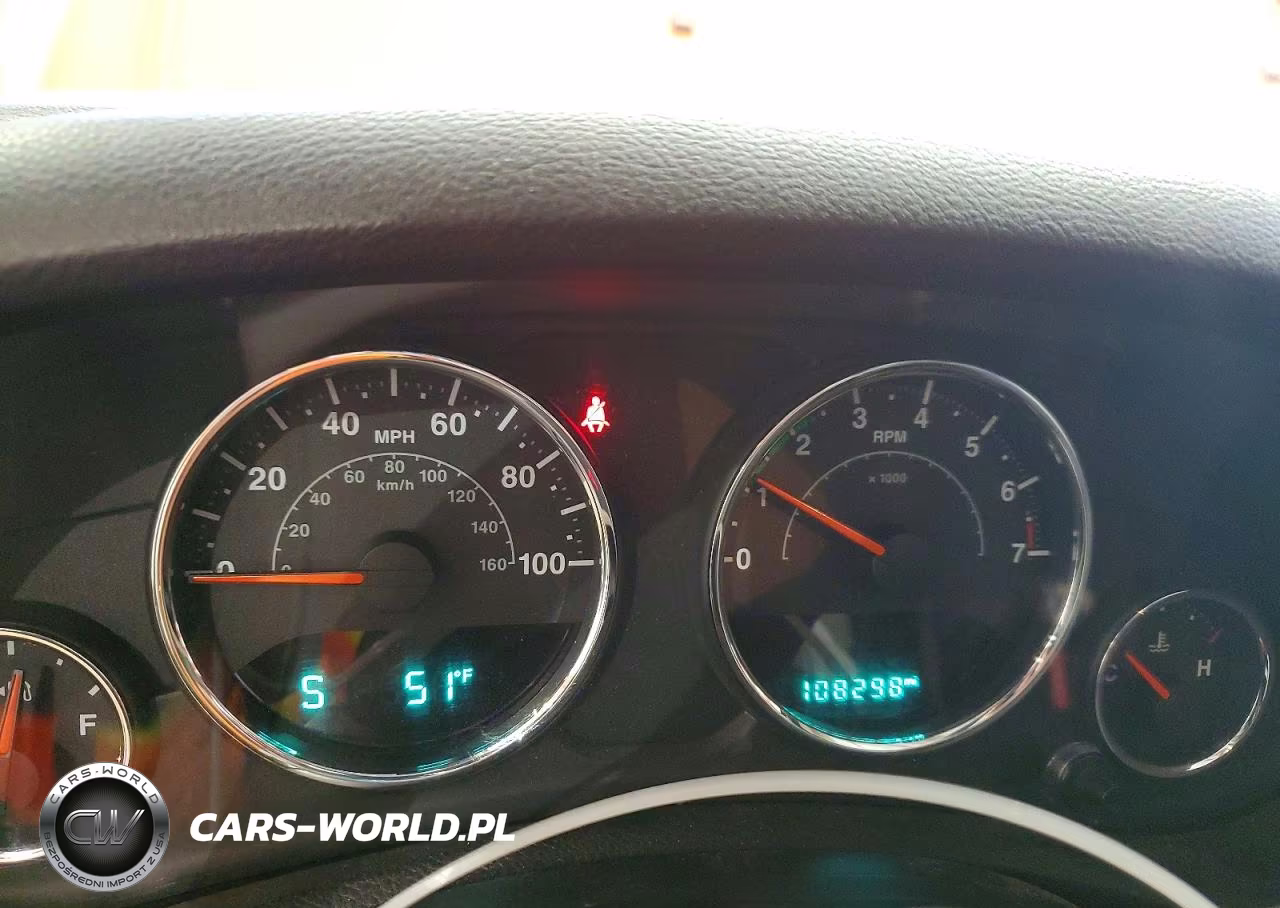 2015 Jeep Wrangler Sahara VIN:1C4AJWBG2FL593382 - 9