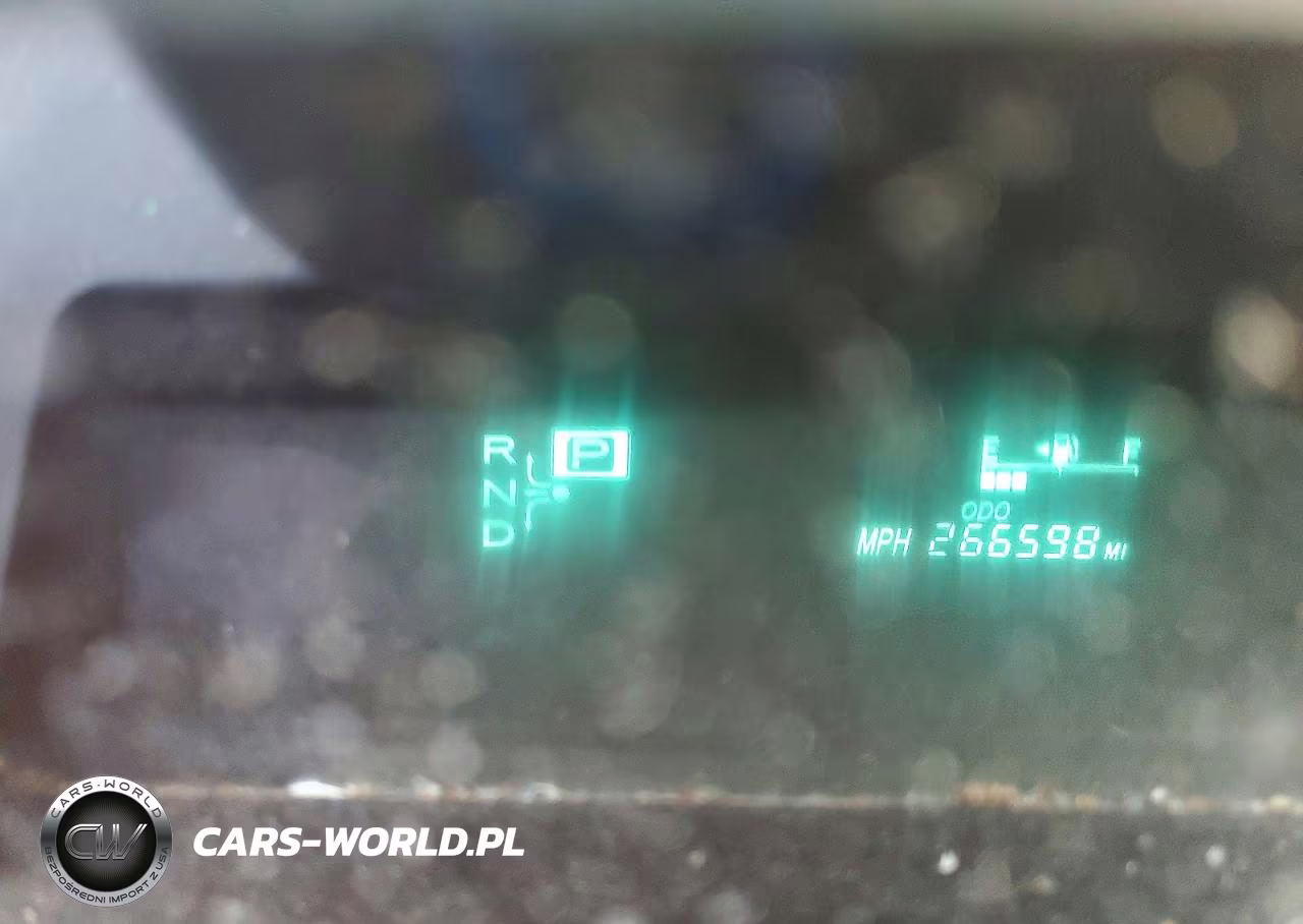 2008 Toyota Prius Base VIN:JTDKB20U383343543 - 9
