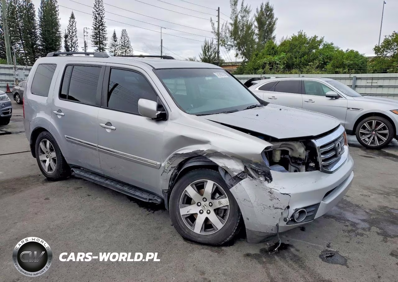 2015 Honda Pilot Touring VIN:5FNYF3H99FB003883 - 4