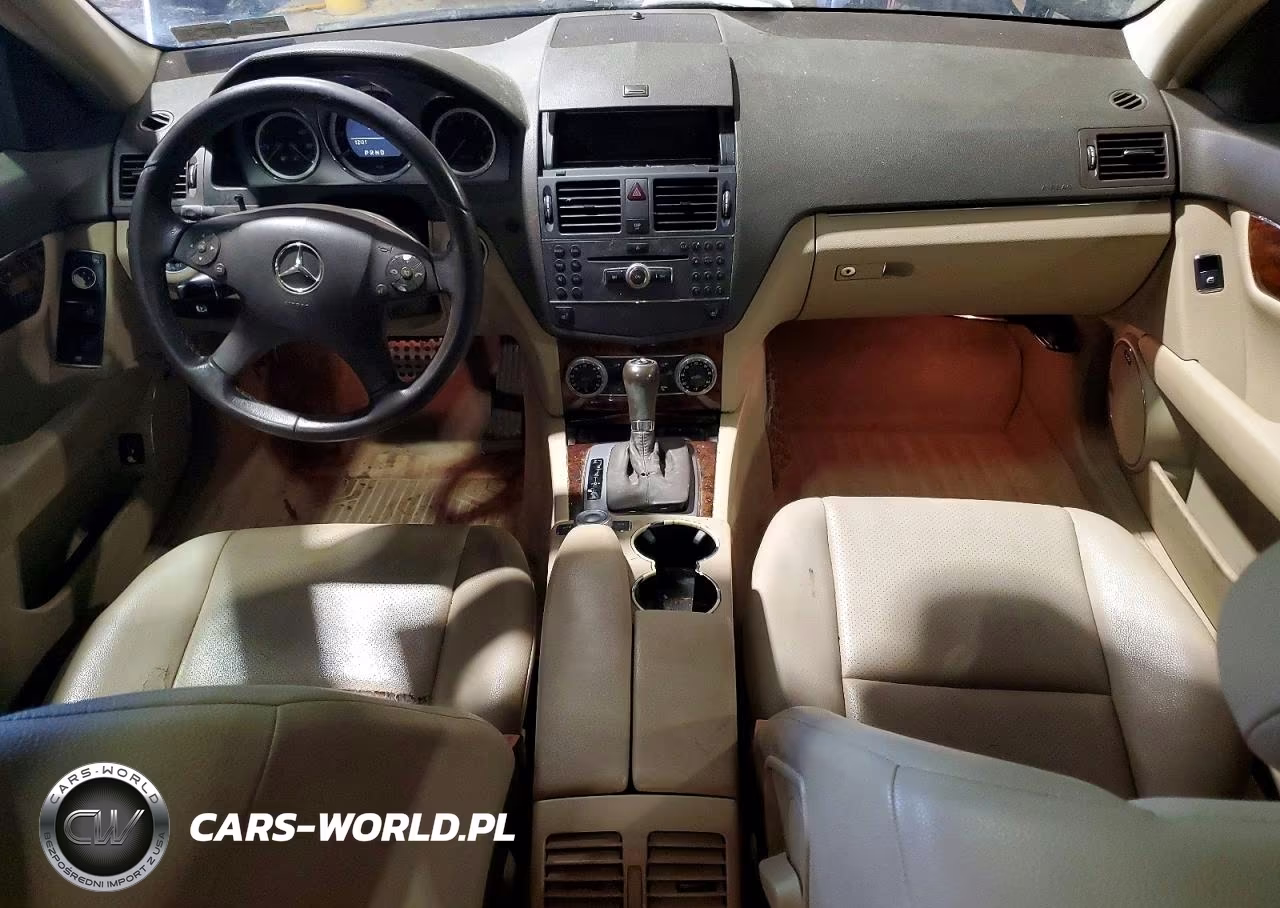 2010 Mercedes-Benz C 300 VIN:WDDGF5EB2AR107011 - 8