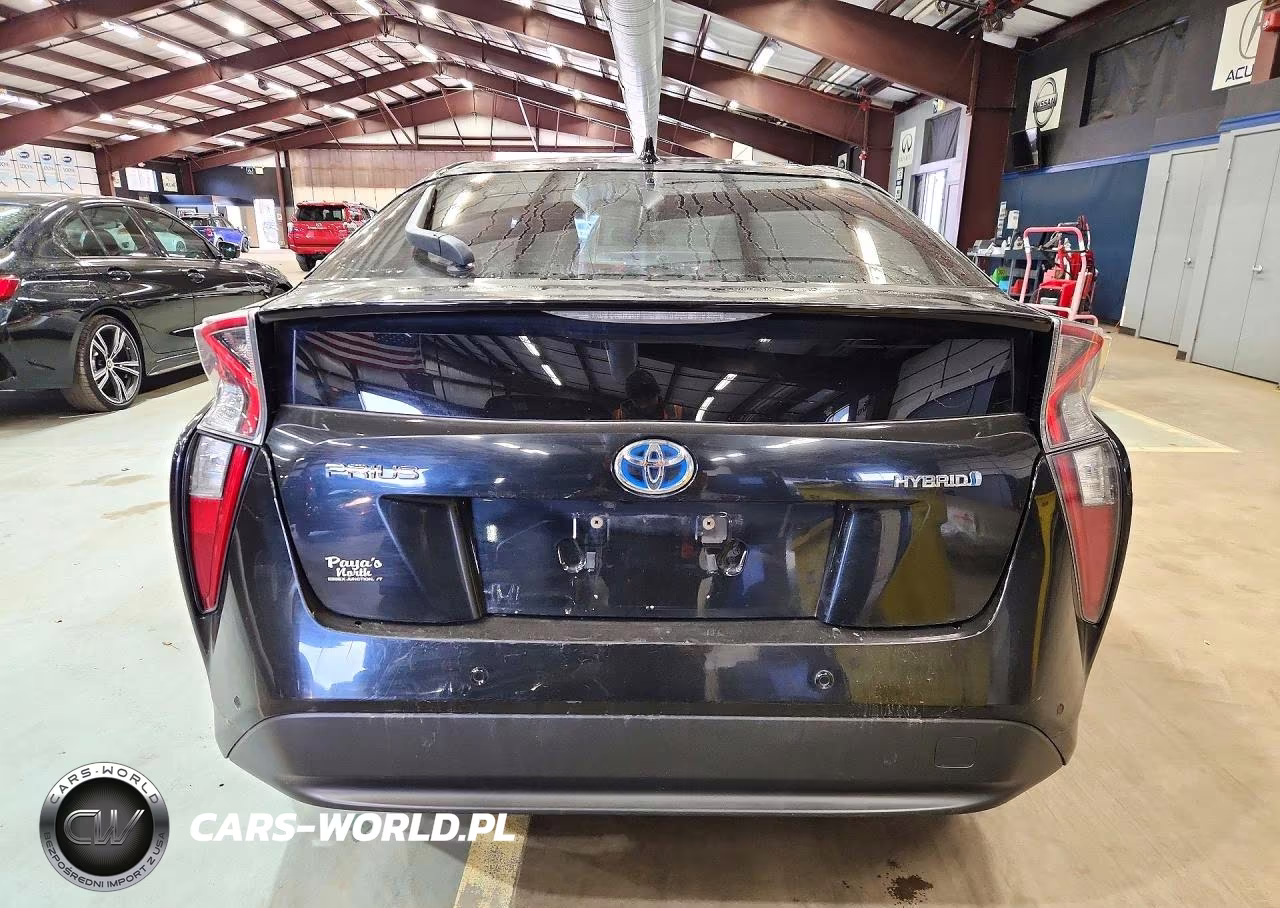 2018 Toyota Prius Two VIN:JTDKBRFU1J3076313 - 6