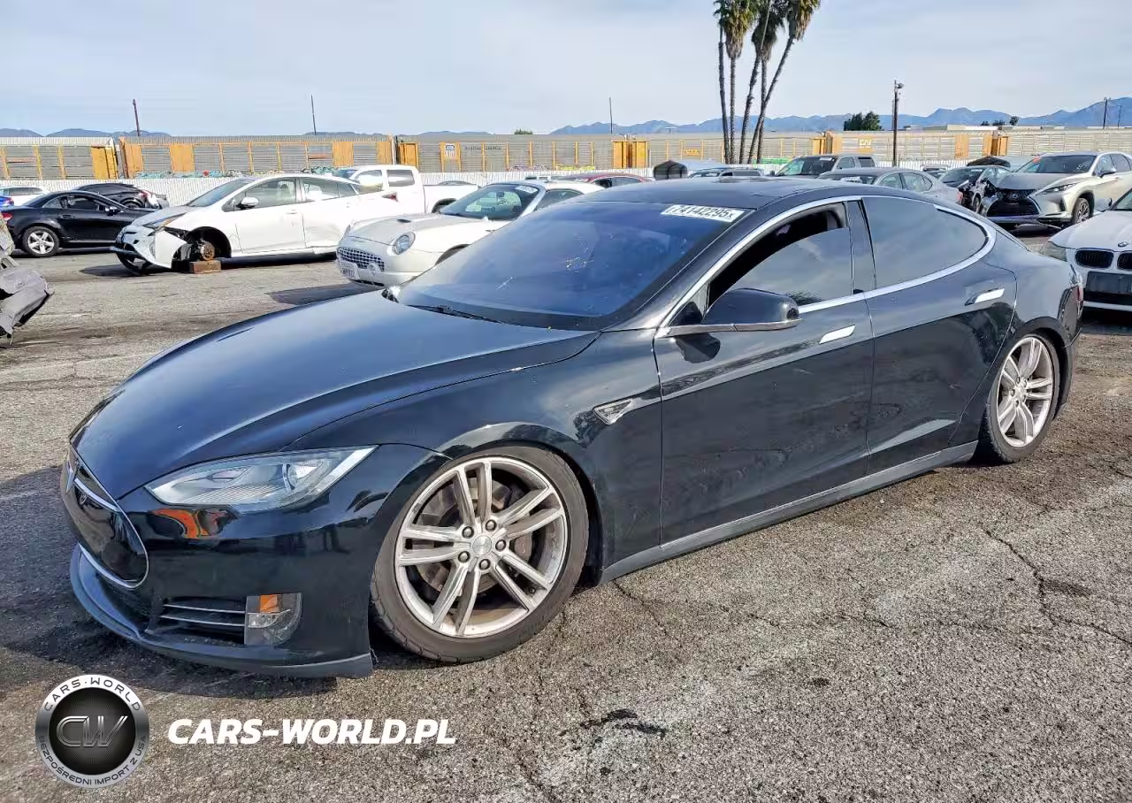 2013 Tesla Model S