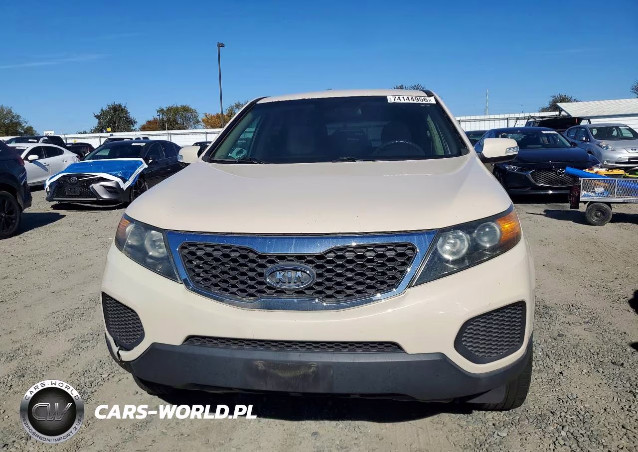 2011 Kia Sorento Lx VIN:5XYKT3A14BG041432 - 5