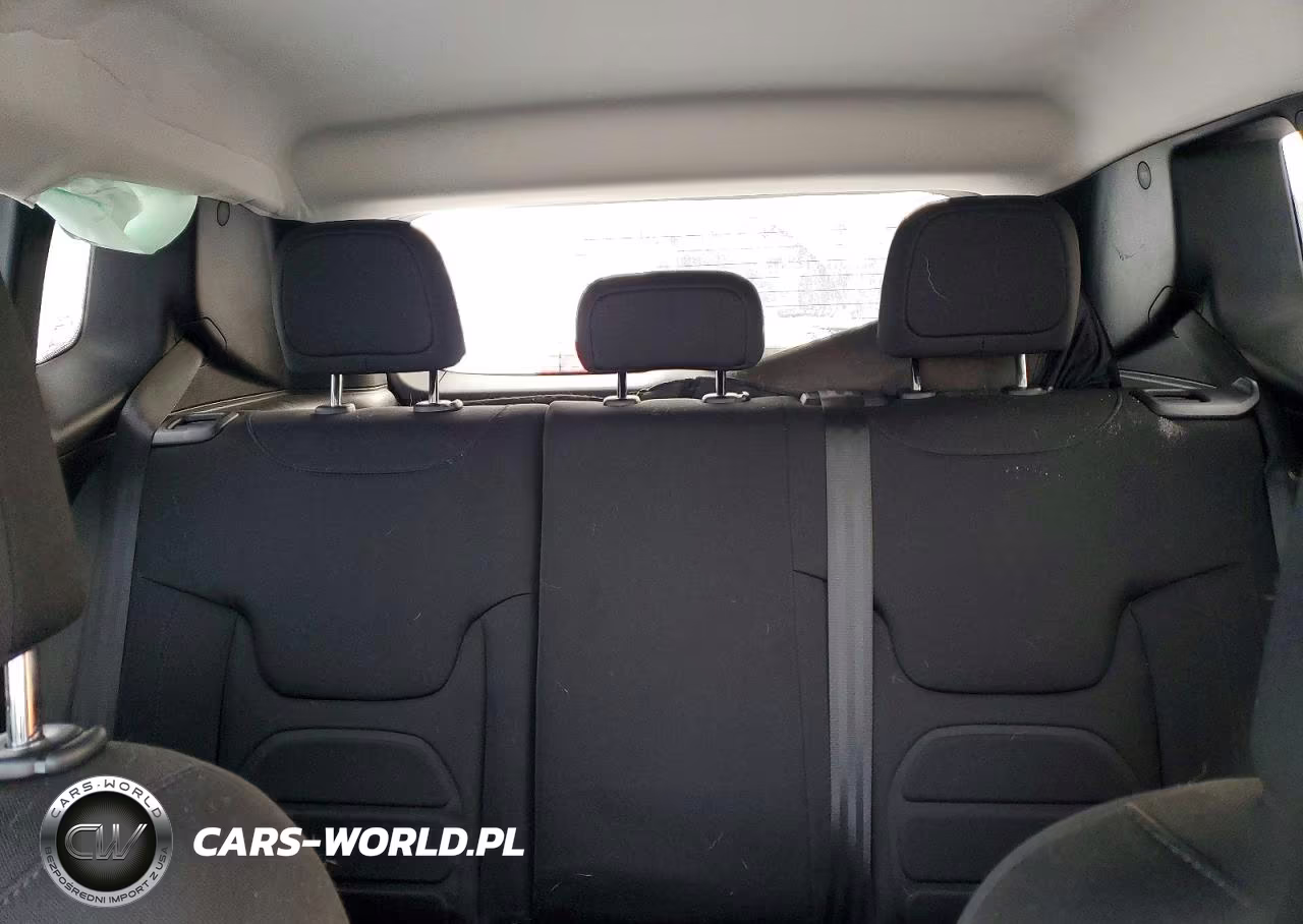 2020 Jeep Renegade Latitude VIN:ZACNJBBB5LPL17622 - 10