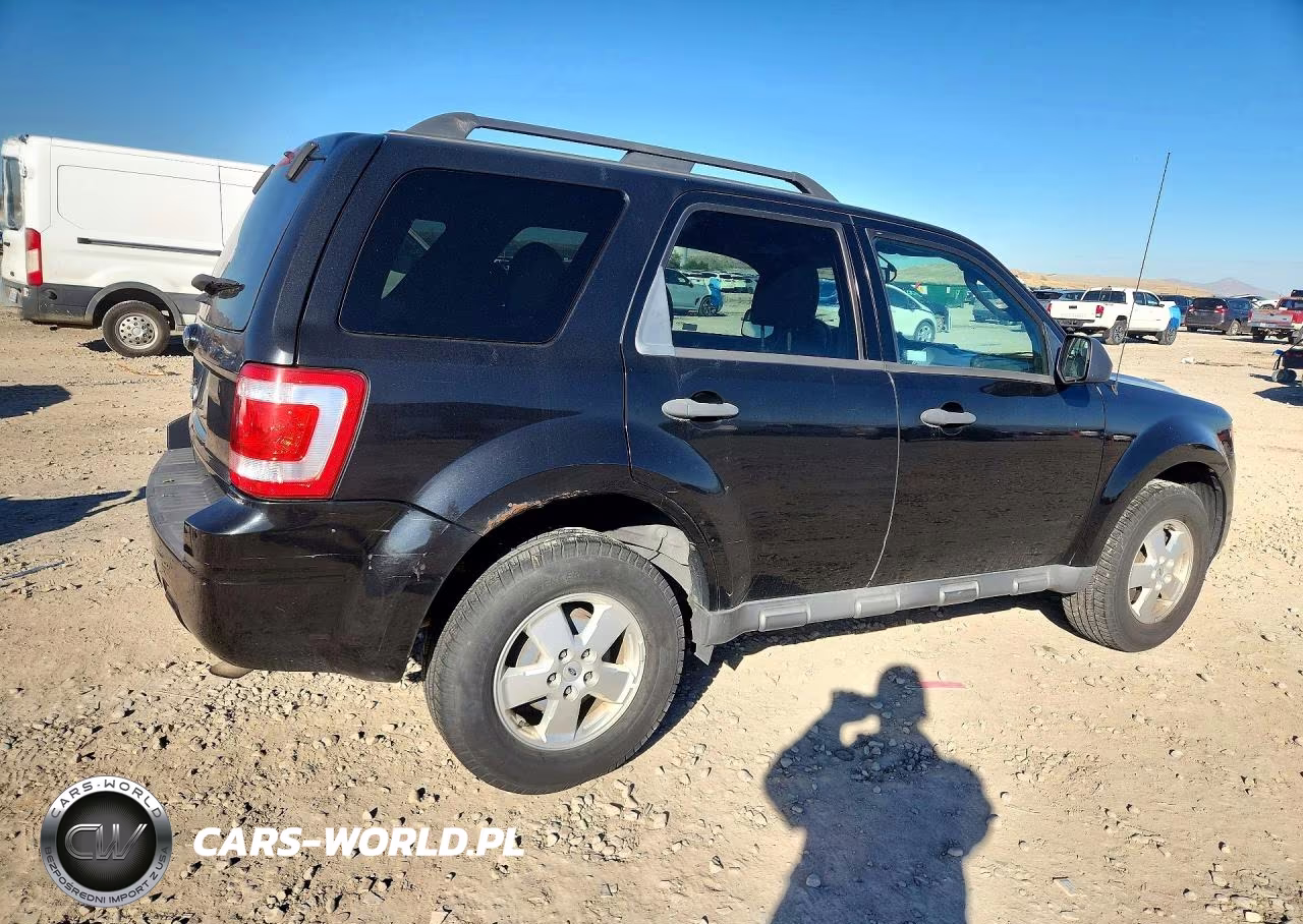 2011 Ford Escape Xlt VIN:1FMCU9D77BKB99502 - 3