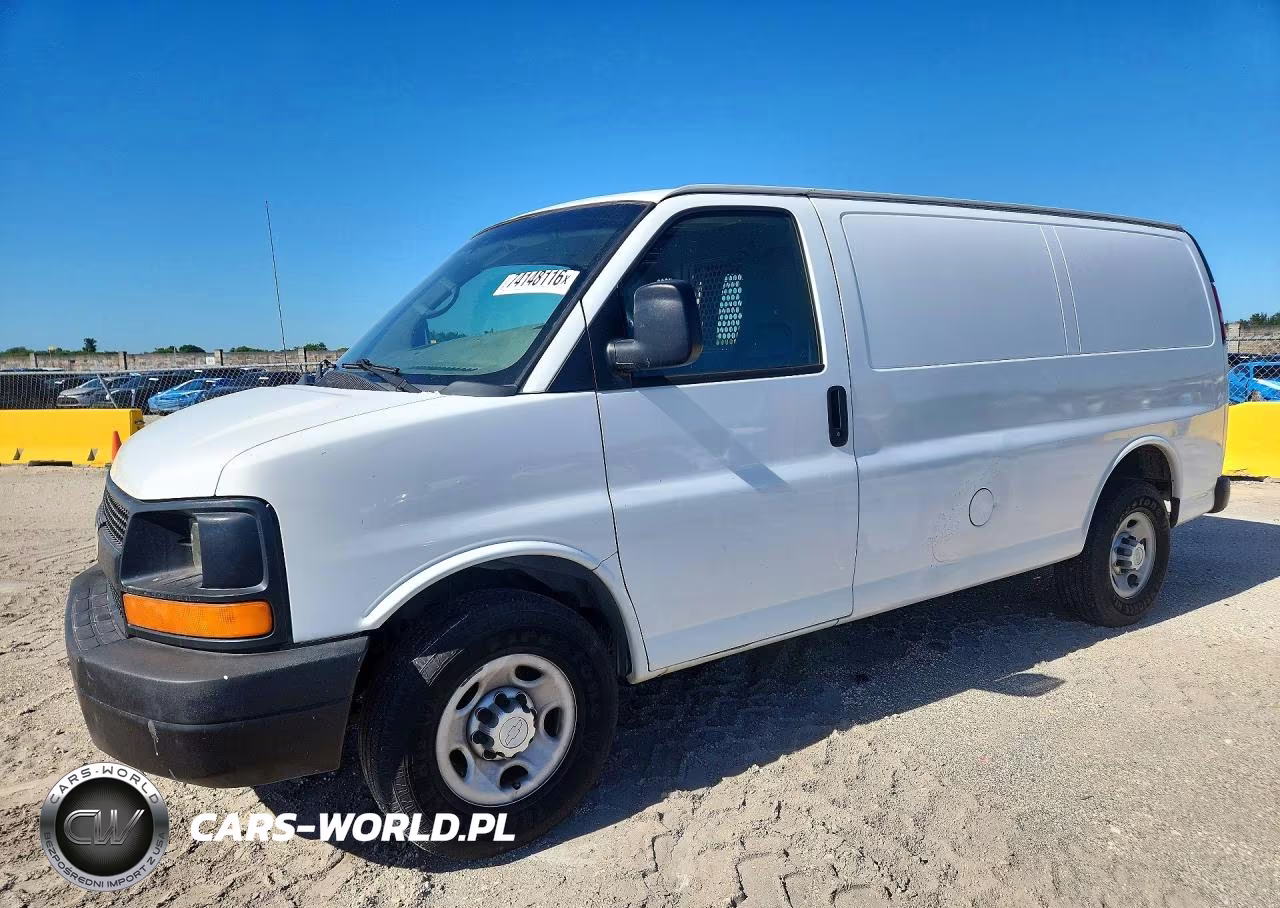2015 Chevrolet Express G2500 VIN:1GCWGFCF1F1232456 - 1