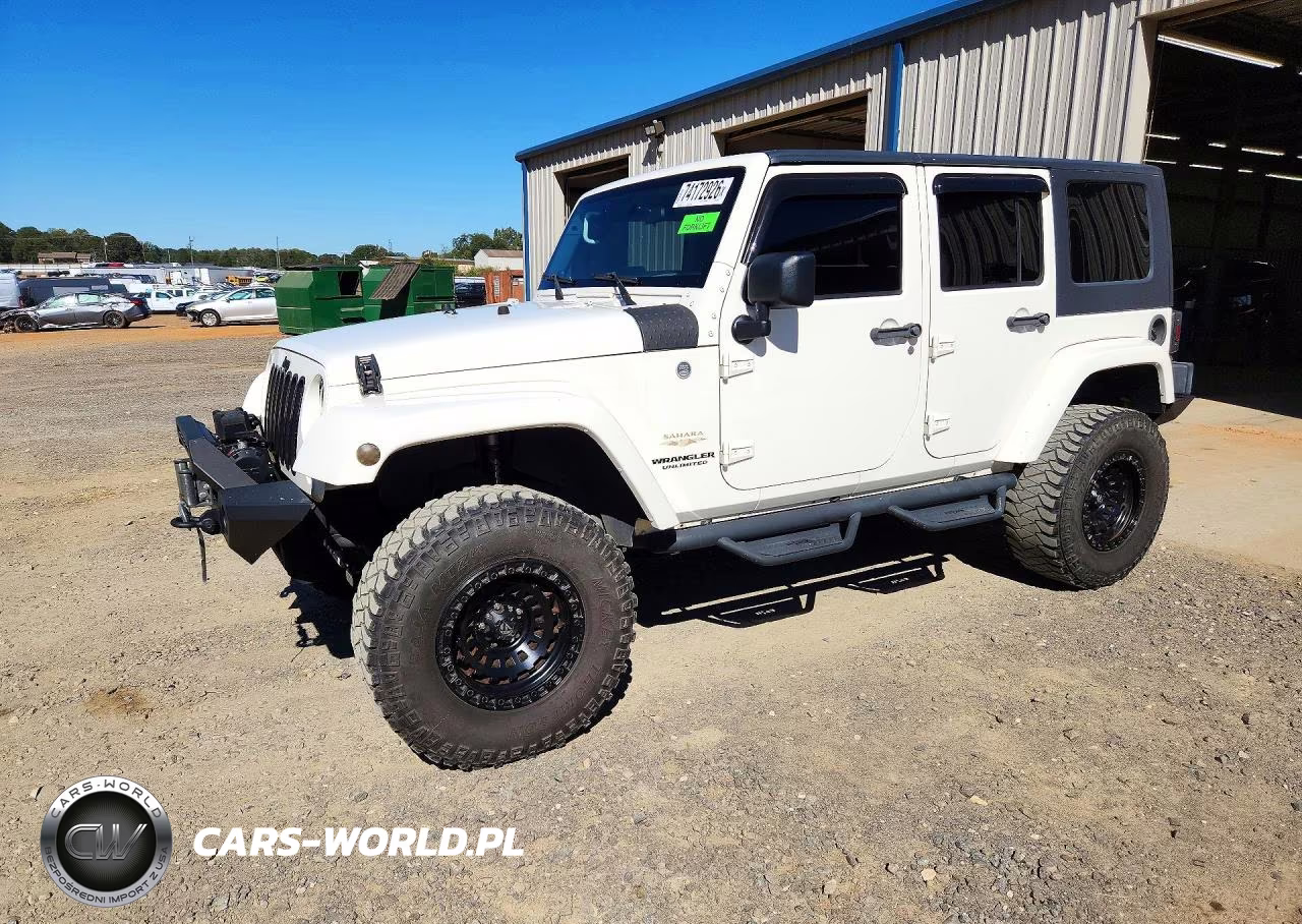 2010 Jeep Wrangler Unlimited Sahara VIN:1J4BA5H15AL196527 - 1
