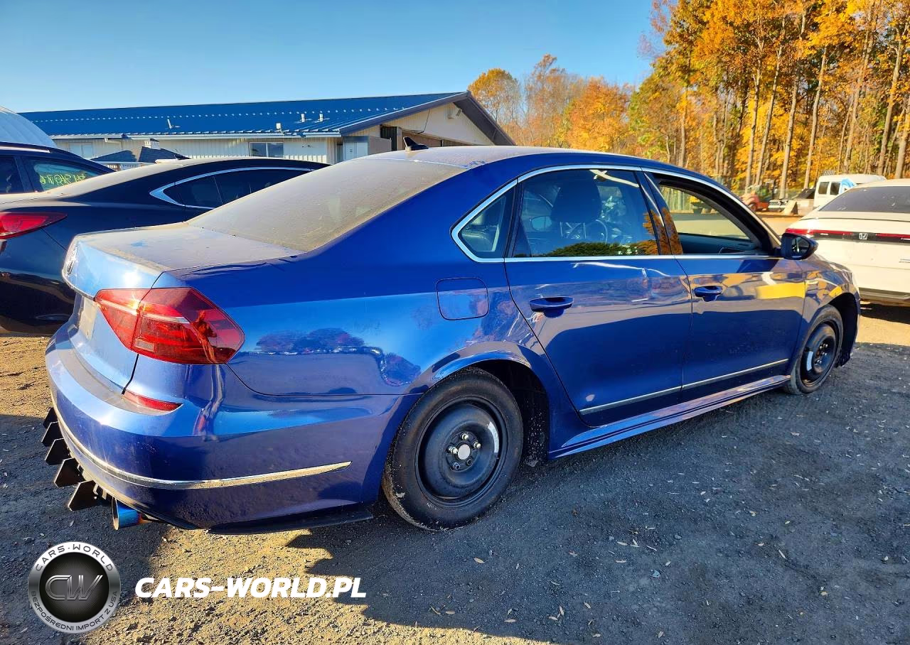 2017 Volkswagen Passat R-Line VIN:1VWDT7A32HC020199 - 3