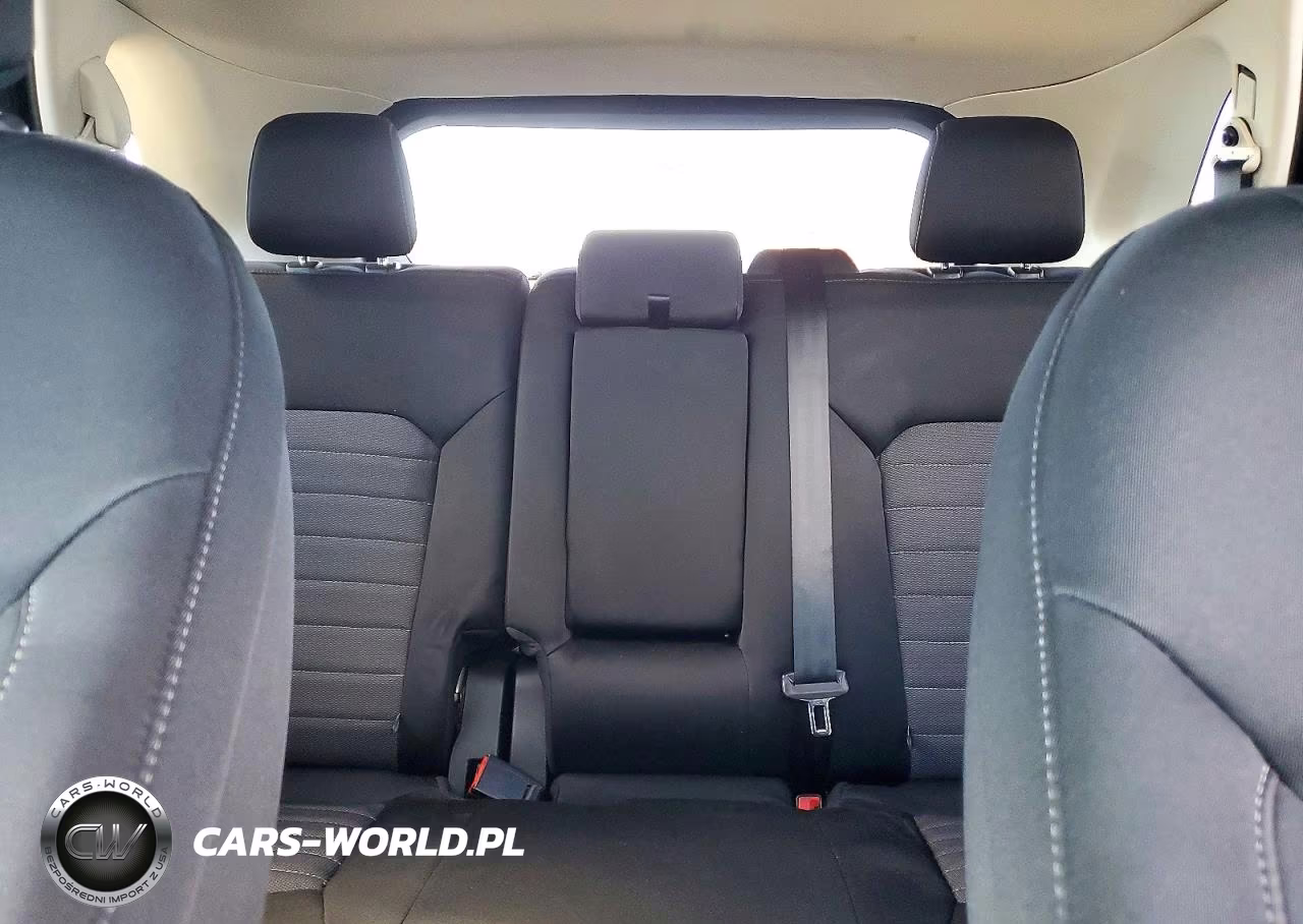 2019 Ford Edge Se VIN:2FMPK3G92KBB18059 - 10