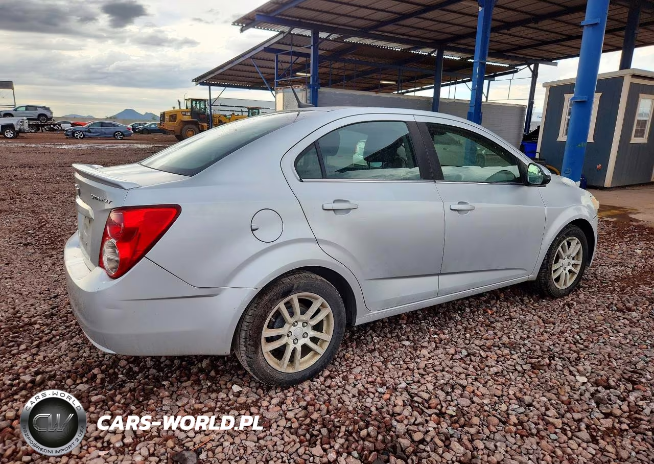 2013 Chevrolet Sonic Lt VIN:1G1JC5SH4D4237920 - 3