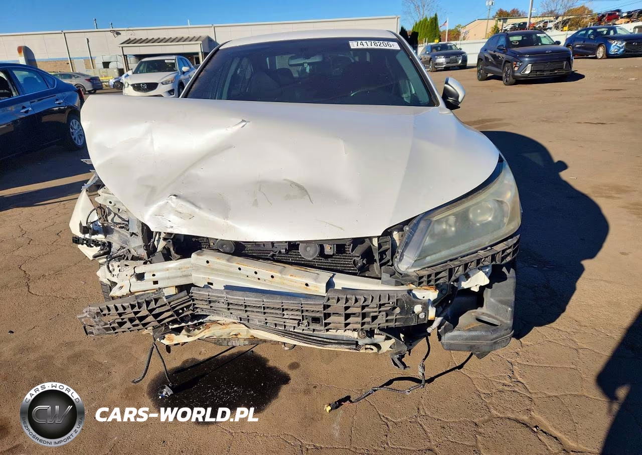 2015 Honda Accord Sport VIN:1HGCR2F5XFA135797 - 5