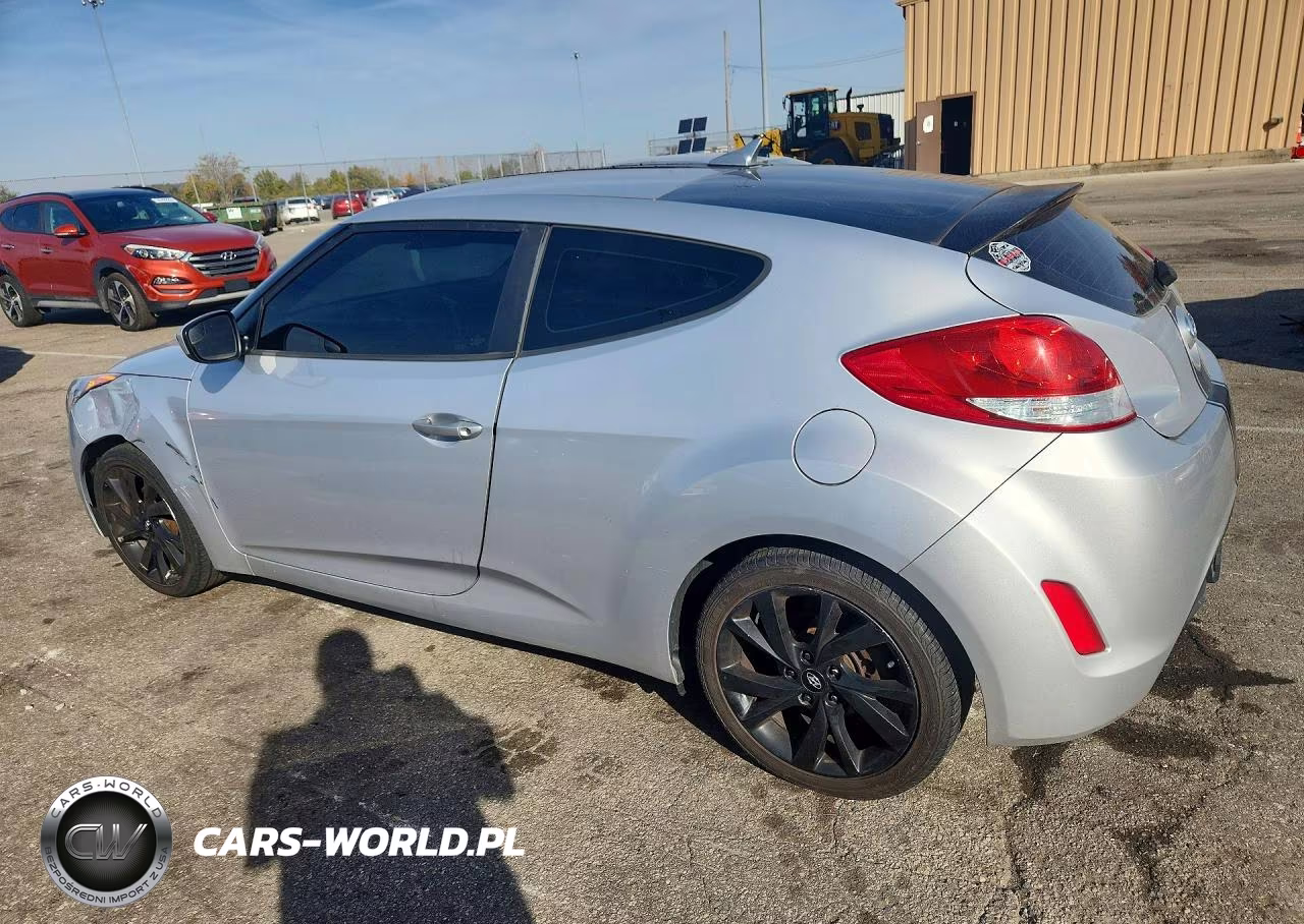 2017 Hyundai Veloster Base VIN:KMHTC6AD5HU312100 - 2