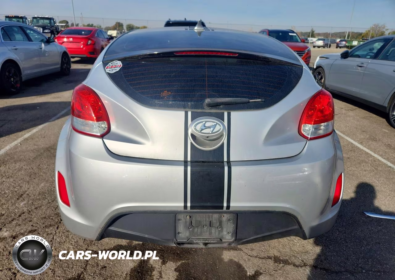 2017 Hyundai Veloster Base VIN:KMHTC6AD5HU312100 - 6