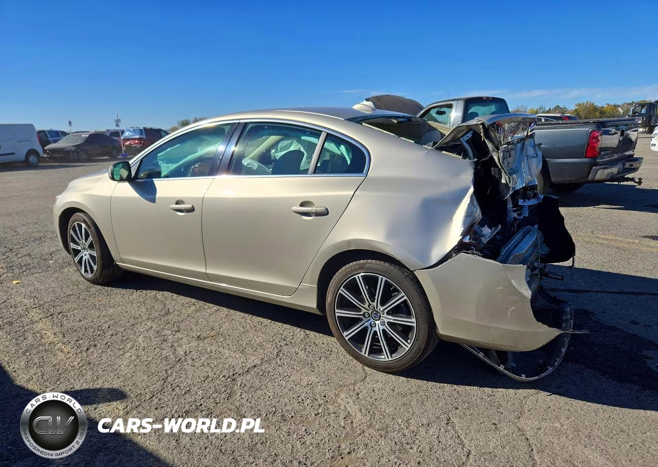 2018 Volvo S60 Inscription VIN:LYV402TK9JB174566 - 2
