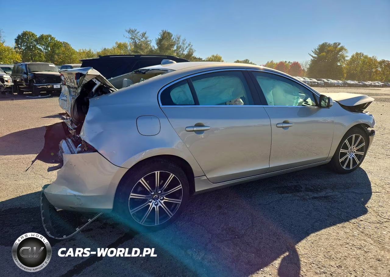 2018 Volvo S60 Inscription VIN:LYV402TK9JB174566 - 3
