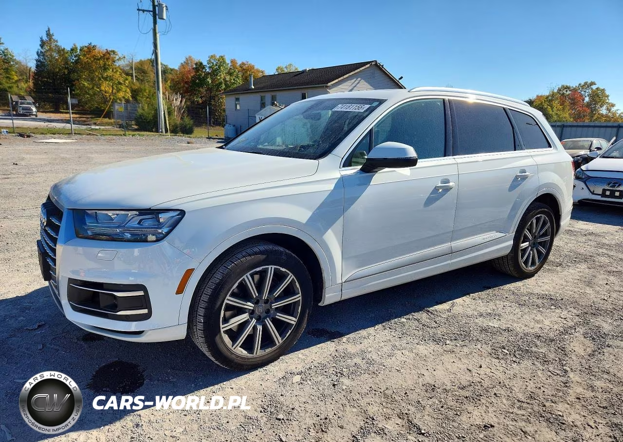 2017 Audi Q7 Prestige VIN:WA1VAAF75HD053157 - 1