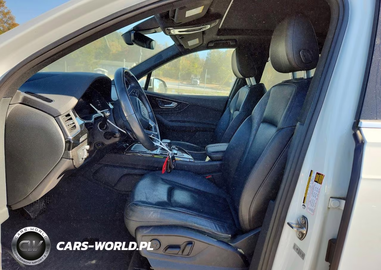 2017 Audi Q7 Prestige VIN:WA1VAAF75HD053157 - 7