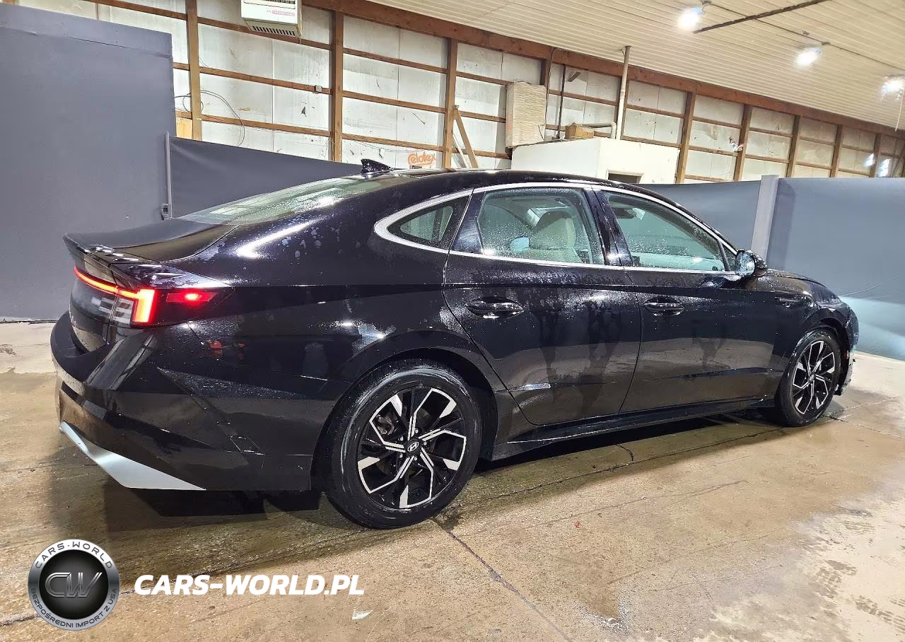 2025 Hyundai Sonata Sel VIN:KMHL64JA1SA496333 - 3