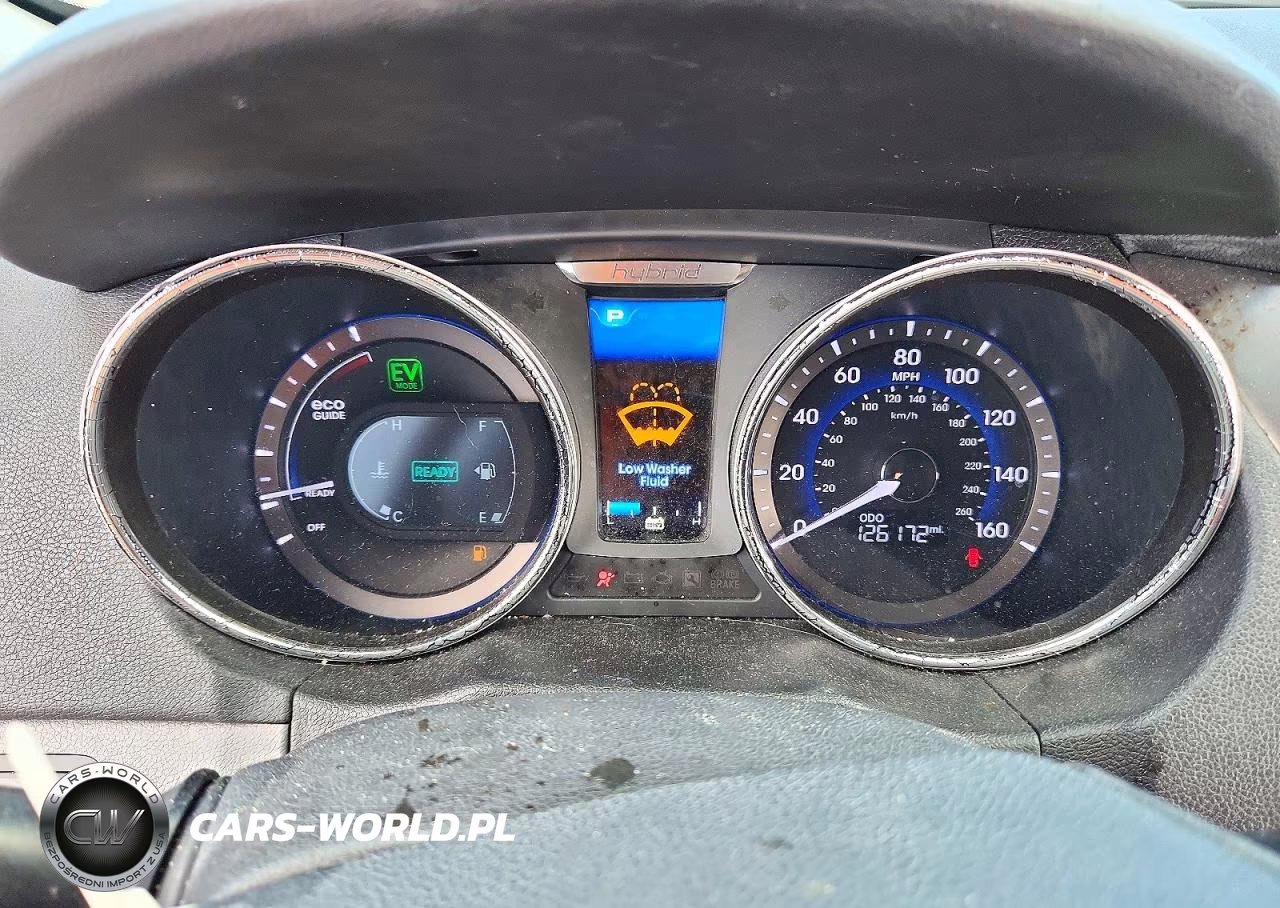 2015 Hyundai Sonata Hybrid Limited VIN:KMHEC4A46FA135424 - 9