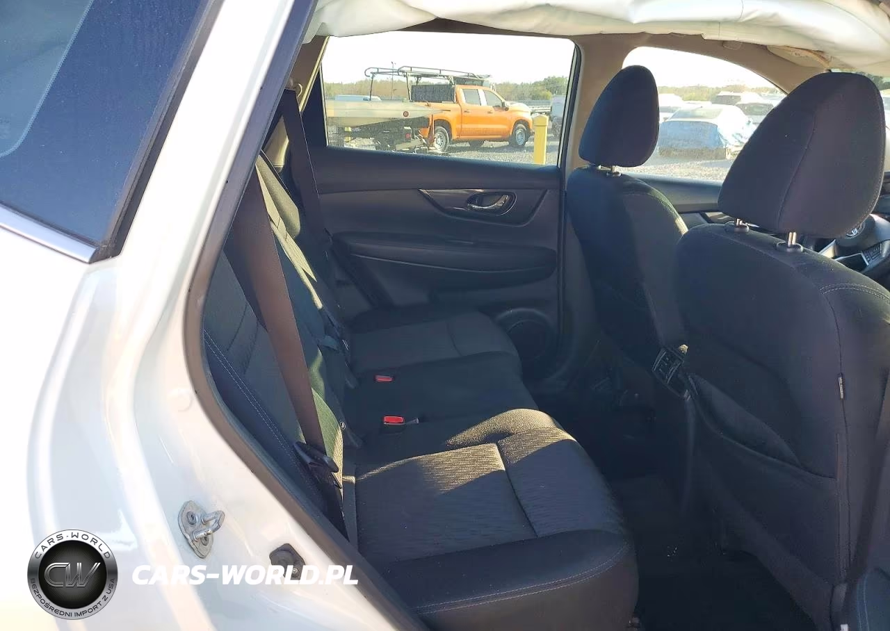 2017 Nissan Rogue S VIN:KNMAT2MT5HP544587 - 10