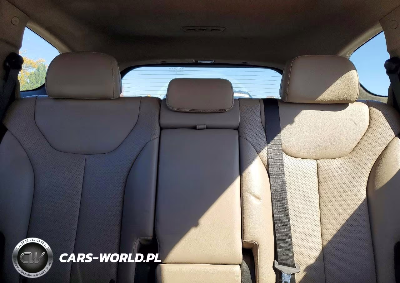2019 Hyundai Santa Fe Ultimate 2.4L VIN:5NMS5CAD5KH004108 - 10