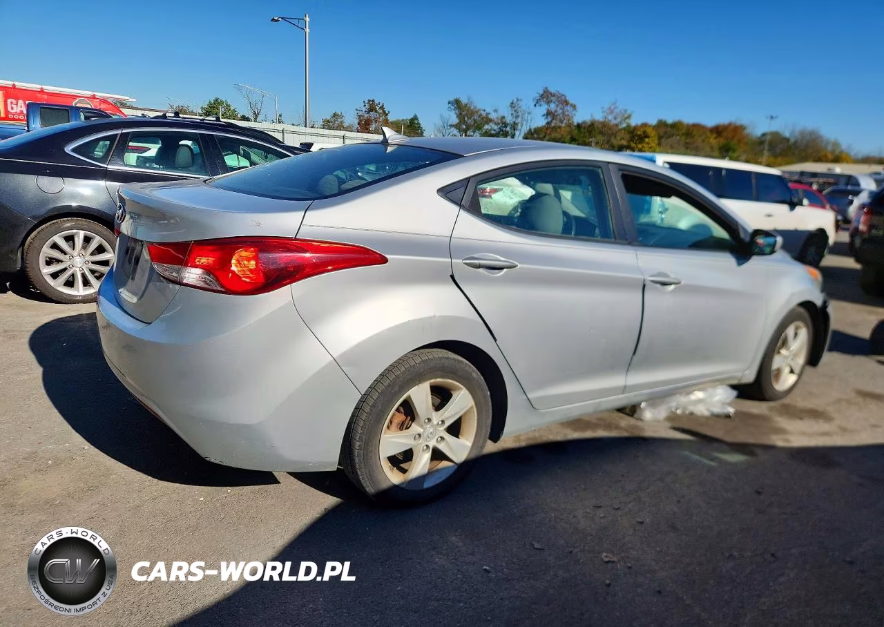 2011 Hyundai Elantra Gls VIN:5NPDH4AEXBH042404 - 3