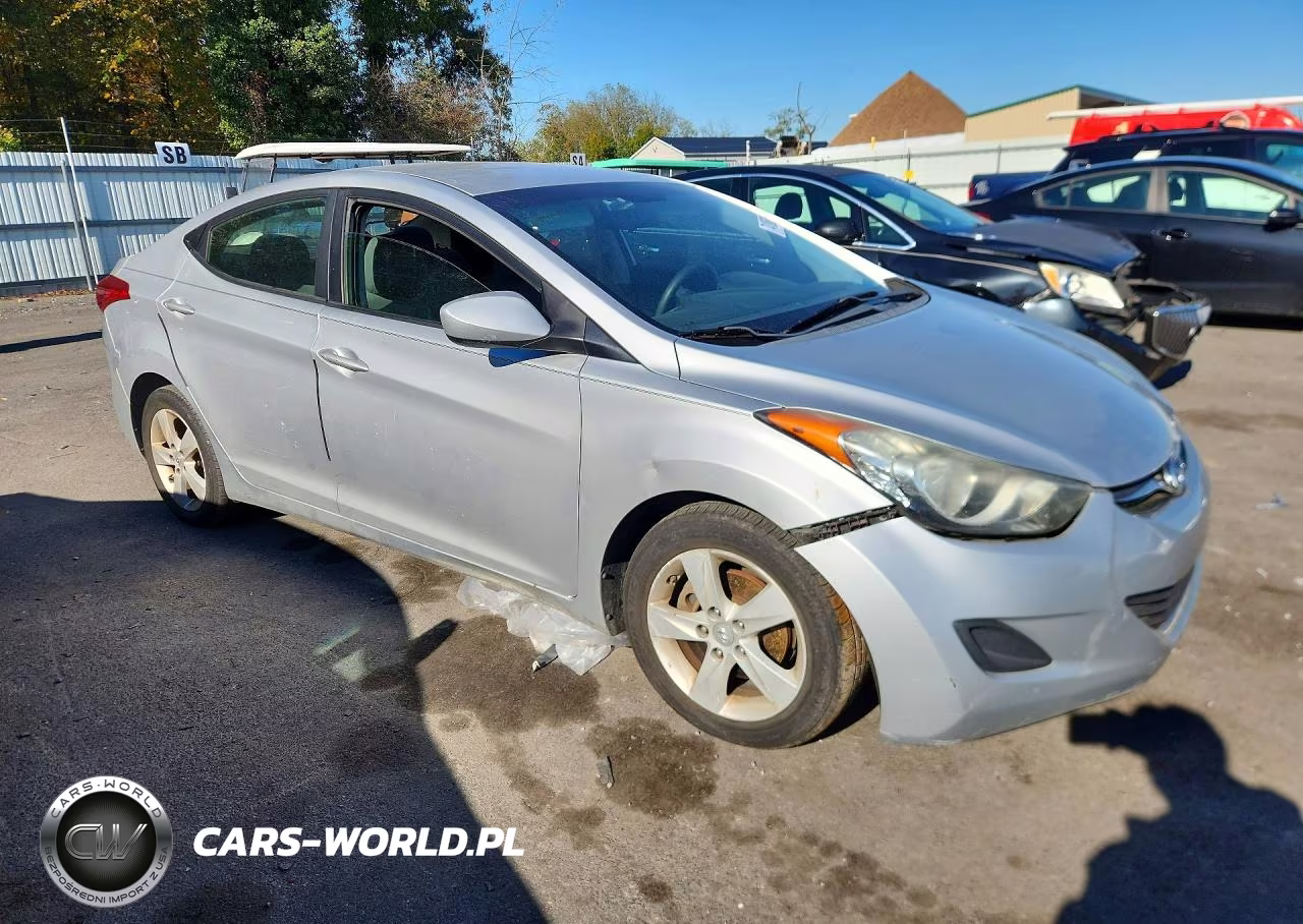 2011 Hyundai Elantra Gls VIN:5NPDH4AEXBH042404 - 4