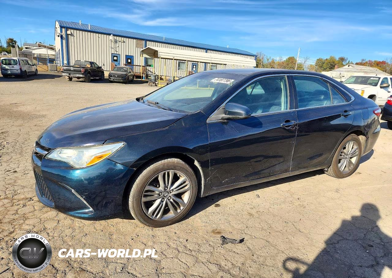 2017 Toyota Camry Le – zdjęcie 1 z 12
