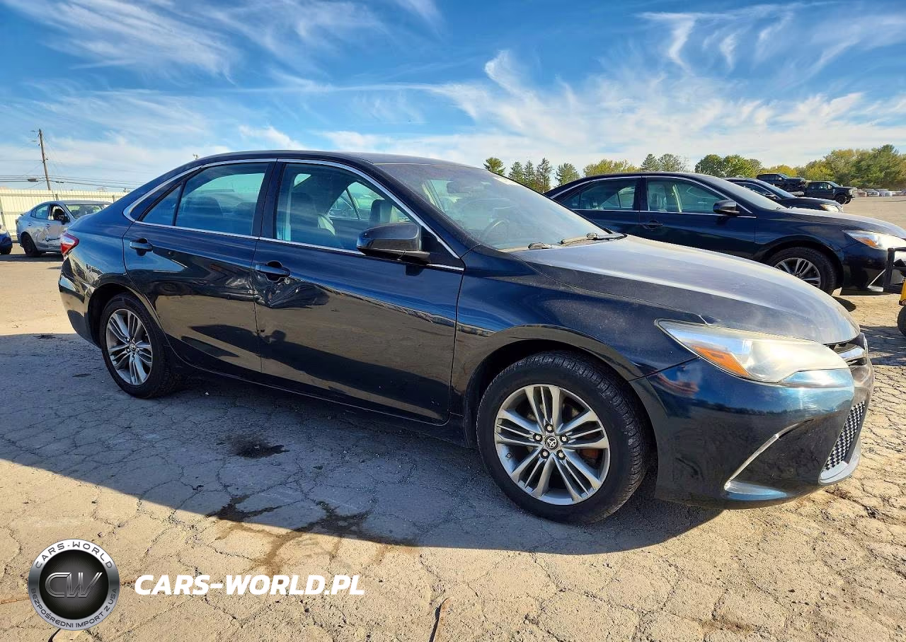 2017 Toyota Camry Le VIN:4T1BF1FK2HU332155 - 4